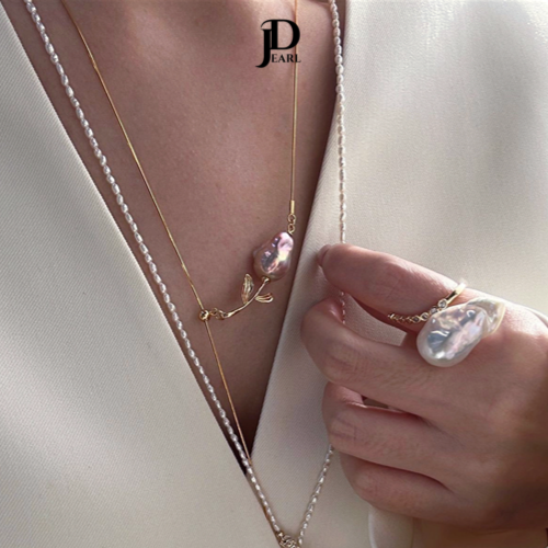 Re-Oeder | iridescent rose baroque pearl necklace
