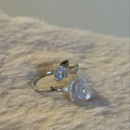 The Thorny Rose|Silver-Blue Baroque Petal Ring