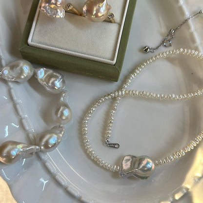 The Lunar Echo|Micro Seed Choker with Baroque Pearl