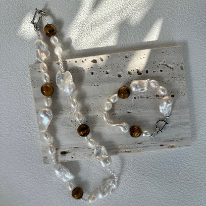 Amber Breath|Whispers of Earth and Sea