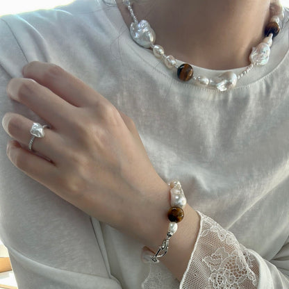 Amber Breath|Whispers of Earth and Sea