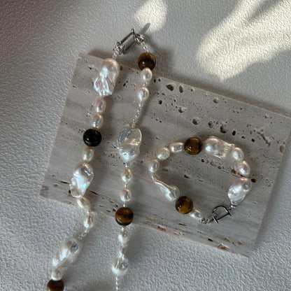 Amber Breath|Whispers of Earth and Sea