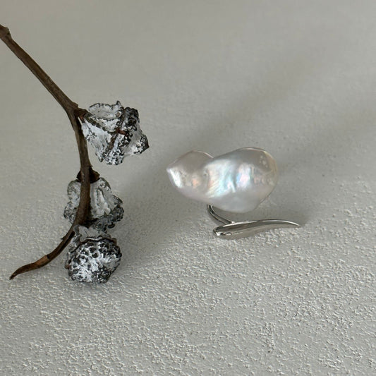 The Dawn Blade – Baroque Pearl Dagger Ring