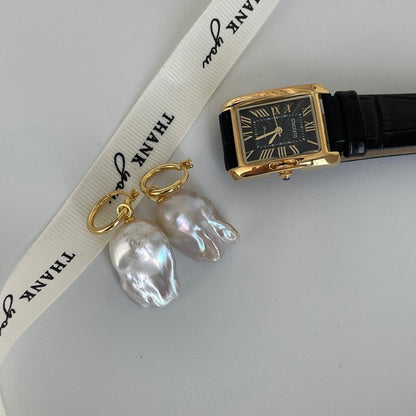 Fishtail baroque pearl earrings